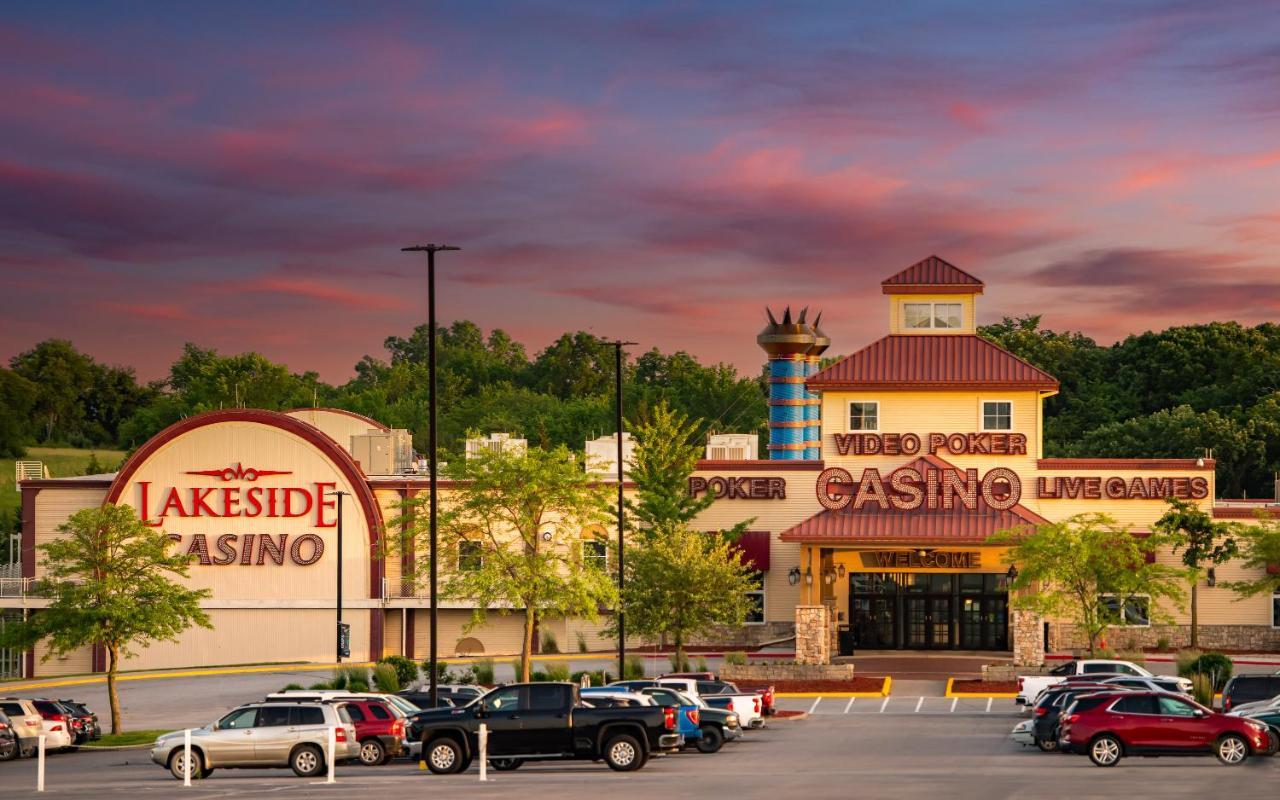 Lakeside Casino 2*