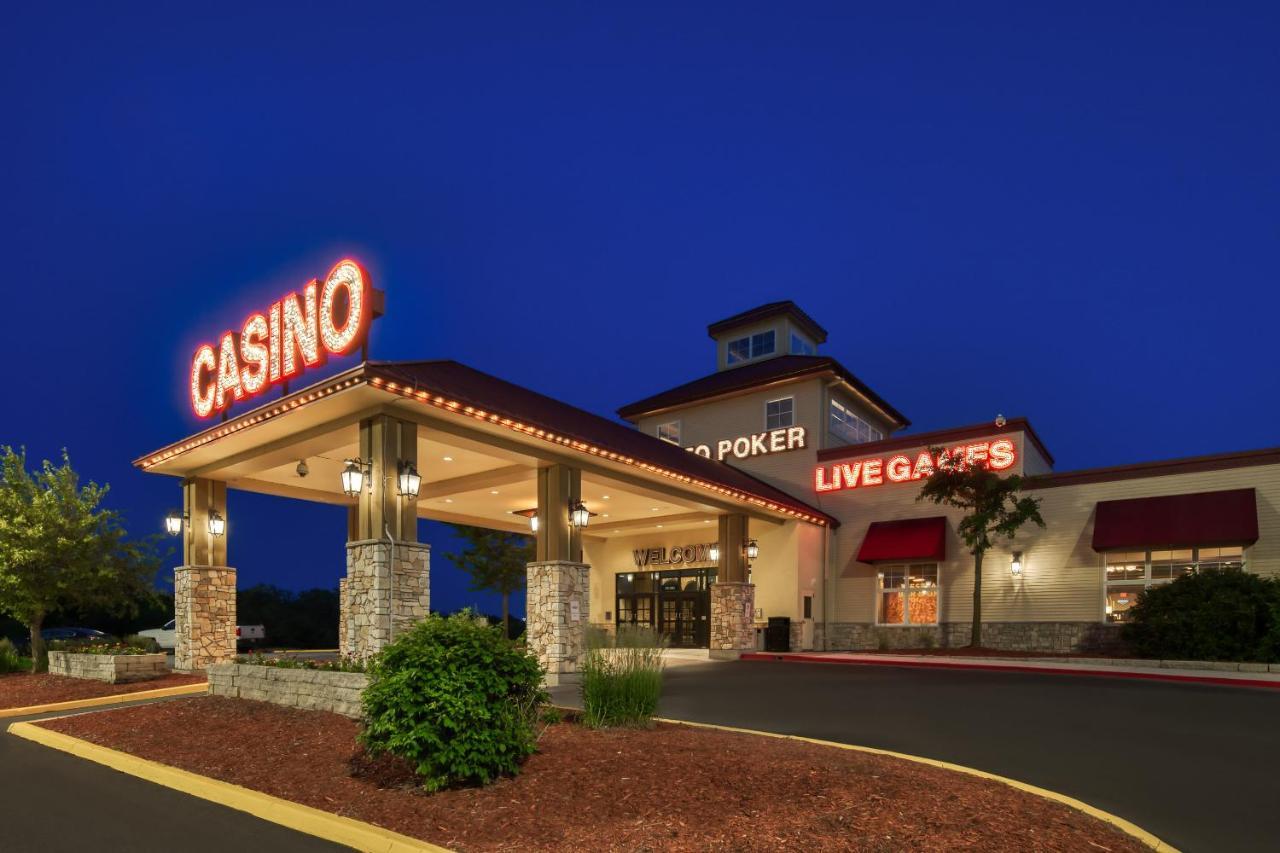 Lakeside Casino Resort 2*