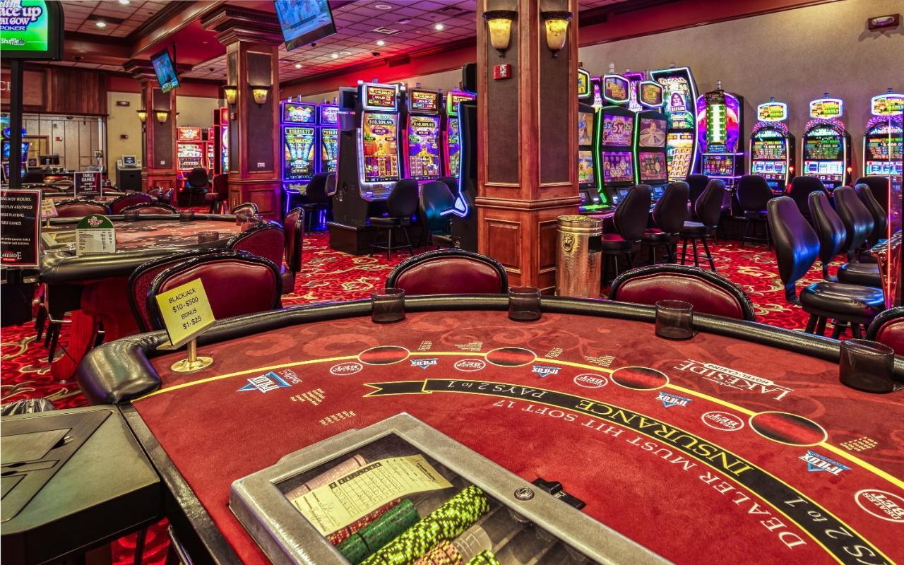 Resort Lakeside Casino 2*