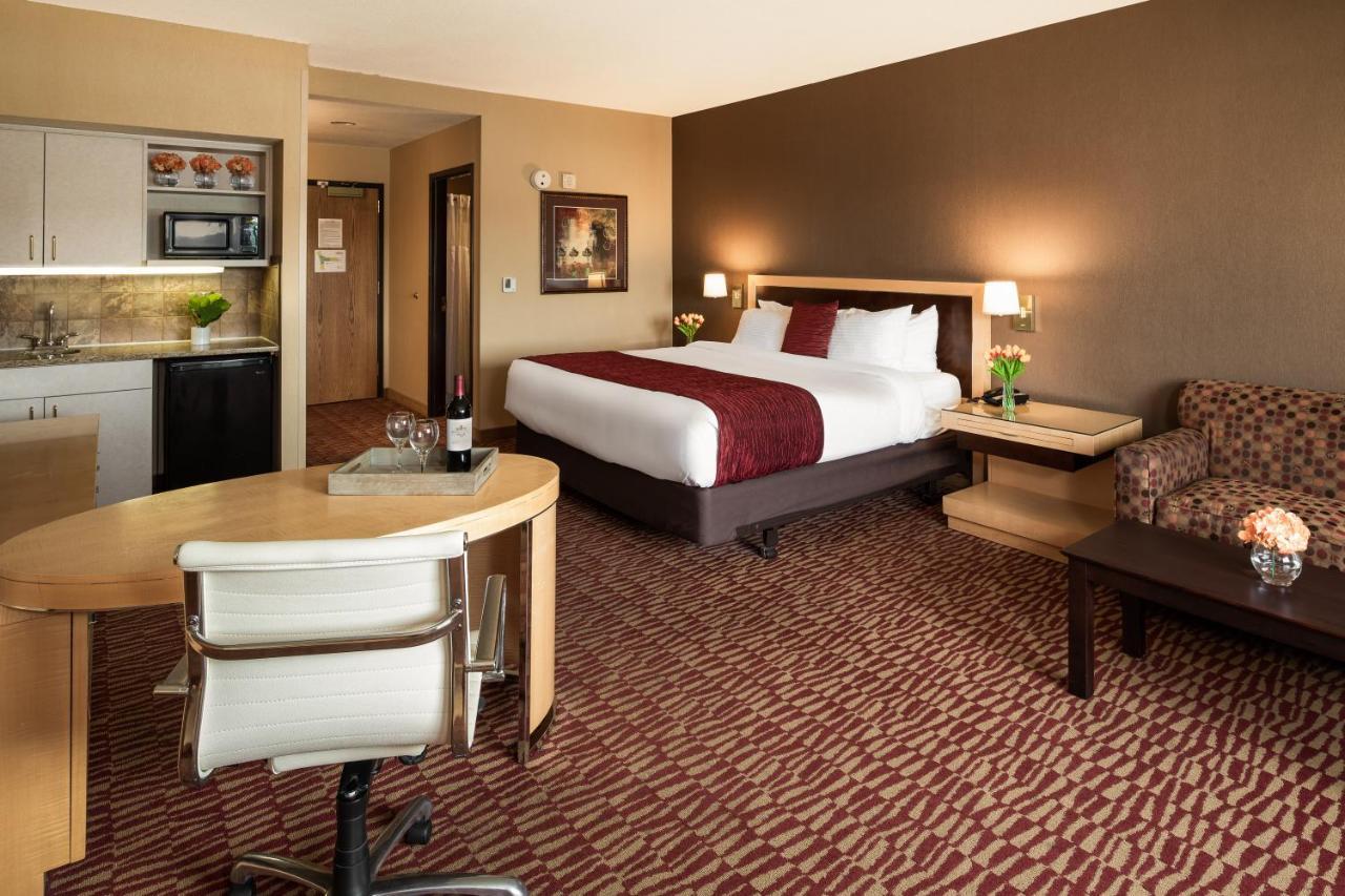 Resort Lakeside Casino 2*